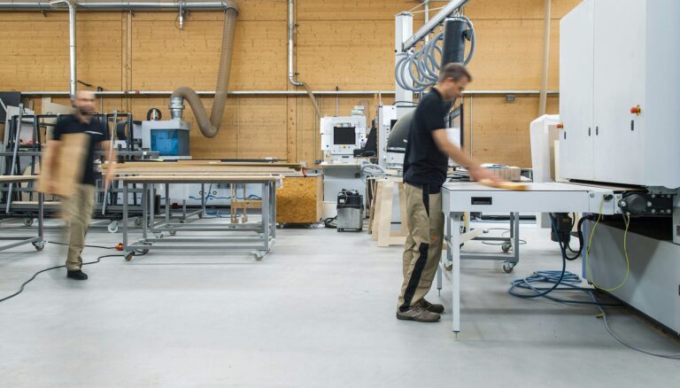 We use only the best and newest woodworking machines available on the market